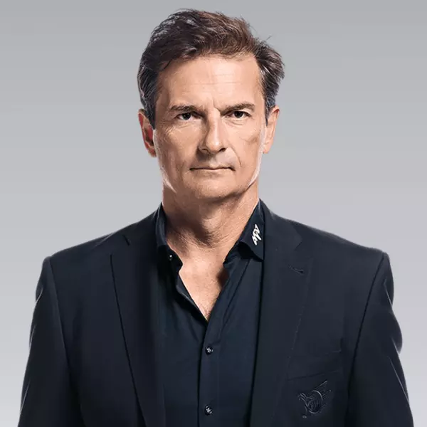 Dallas Eakins