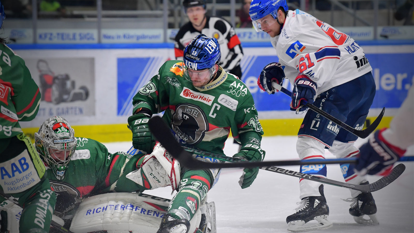 Raedeke-Hattrick und Hauptrundensieg