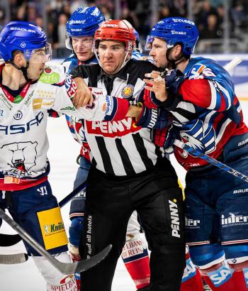 Adler Mannheim PC EBB5