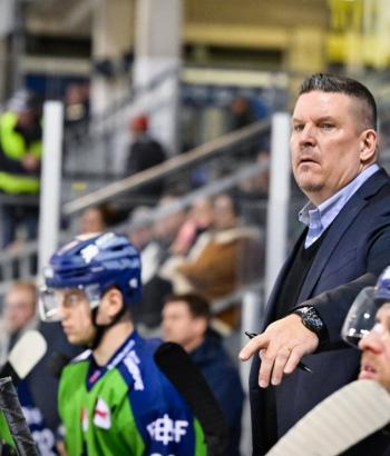 Adler Mannheim PC STR5