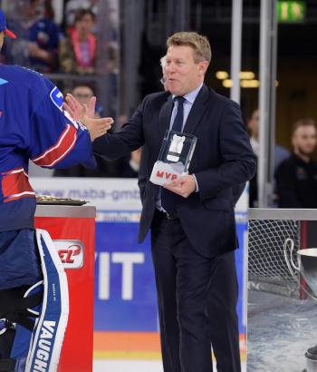 Adler Mannheim PO MVP