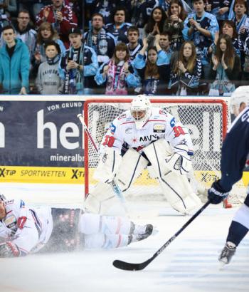 Adler Mannheim Spielbericht Hamburg app2