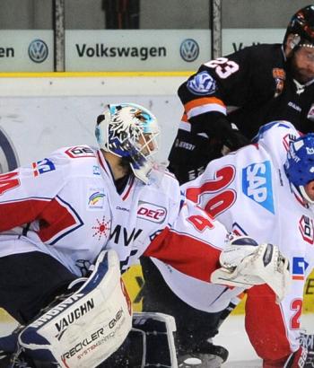 Adler Mannheim Spielbericht Wolfsburg app3
