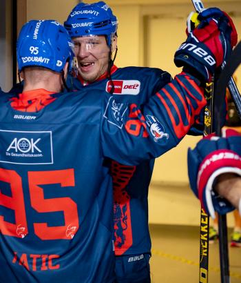 Adler Mannheim Stimmen AEV9