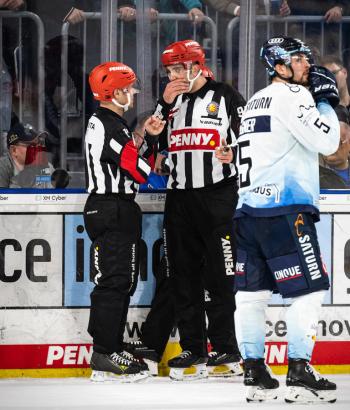 Adler Mannheim Stimmen HF8