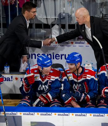 Adler Mannheim Stimmen KEV13