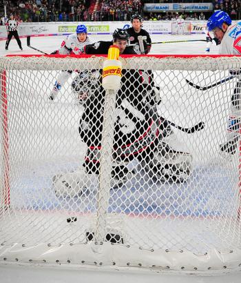 Adler Mannheim Stimmen NIT8