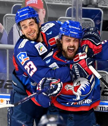Adler Mannheim Stimmen STR VF3