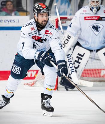 Adler Mannheim PC ING v3