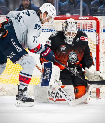 Adler Mannheim Spielbericht FRA v5