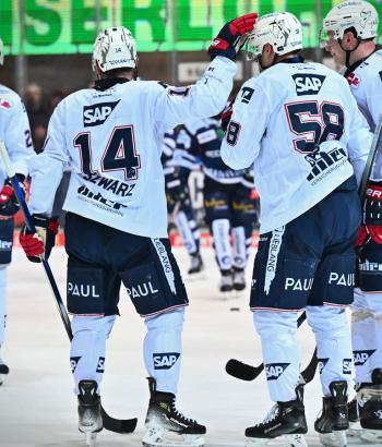Adler Mannheim Spielbericht IEC v4