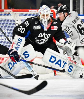 Adler Mannheim Spielbericht KEC v4