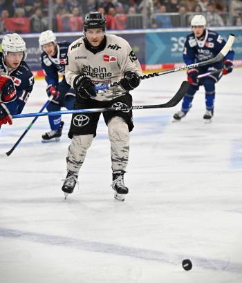 Adler Mannheim Stimmen KEC v3