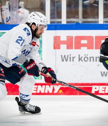 Adler Mannheim Stimmen STR v10