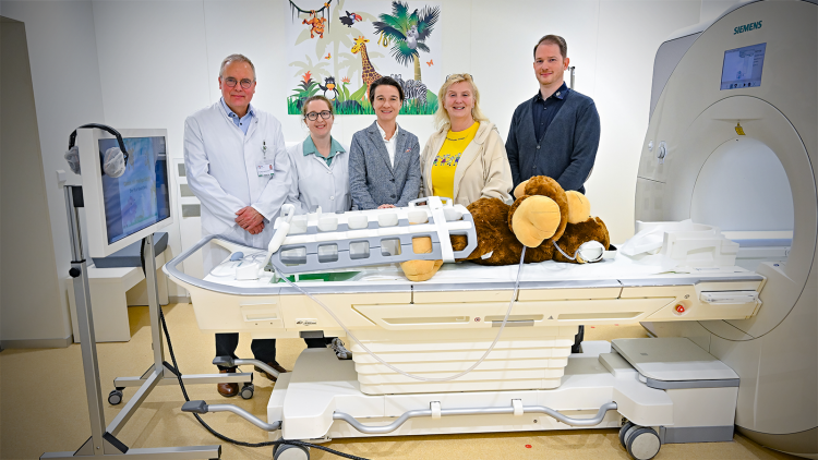 Großzügige Spende für krebskranke Kinder