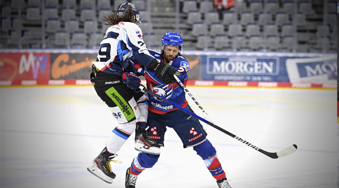 Hattrick für Smith beim Sieg über Straubing