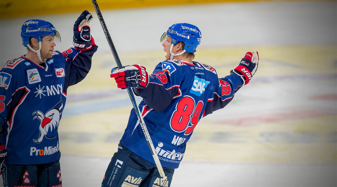 Starke Leistung der Adler beim 4:1 gegen die DEG