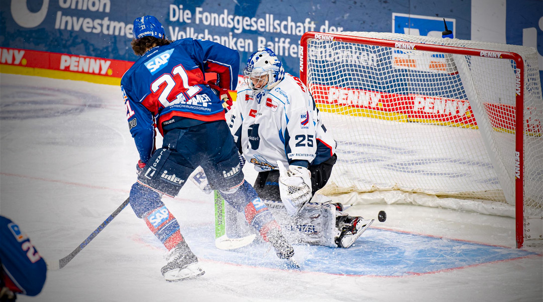 Adler drehen 0:3-Rückstand und stehen im Halbfinale